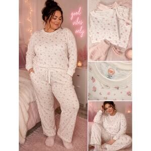 Wonder Nation Floral Lounge Set XL 14-16 Plus Cozy Pajama Set